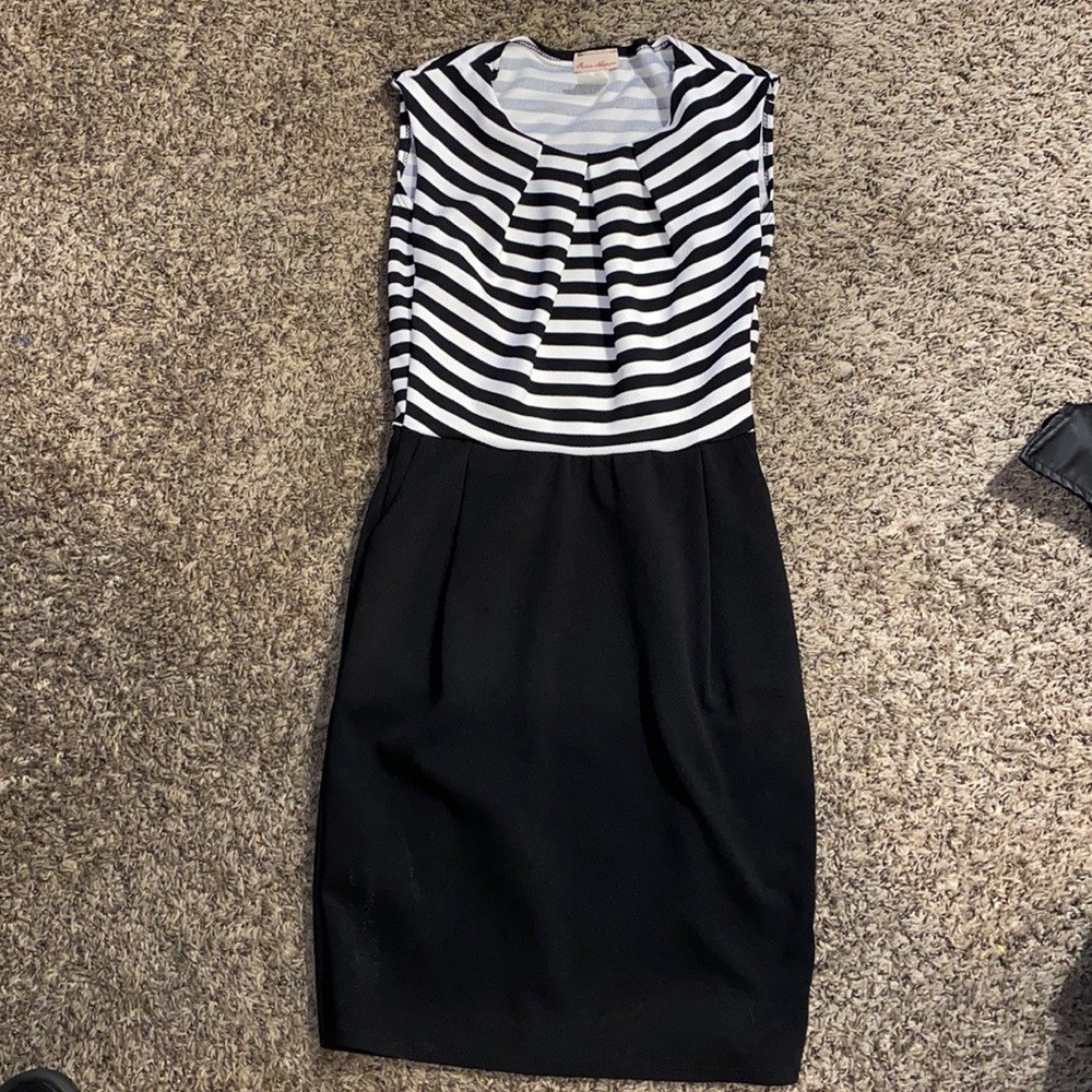 Blank and white dress only wore once or twice